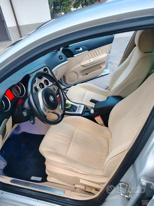Alfa Romeo 159