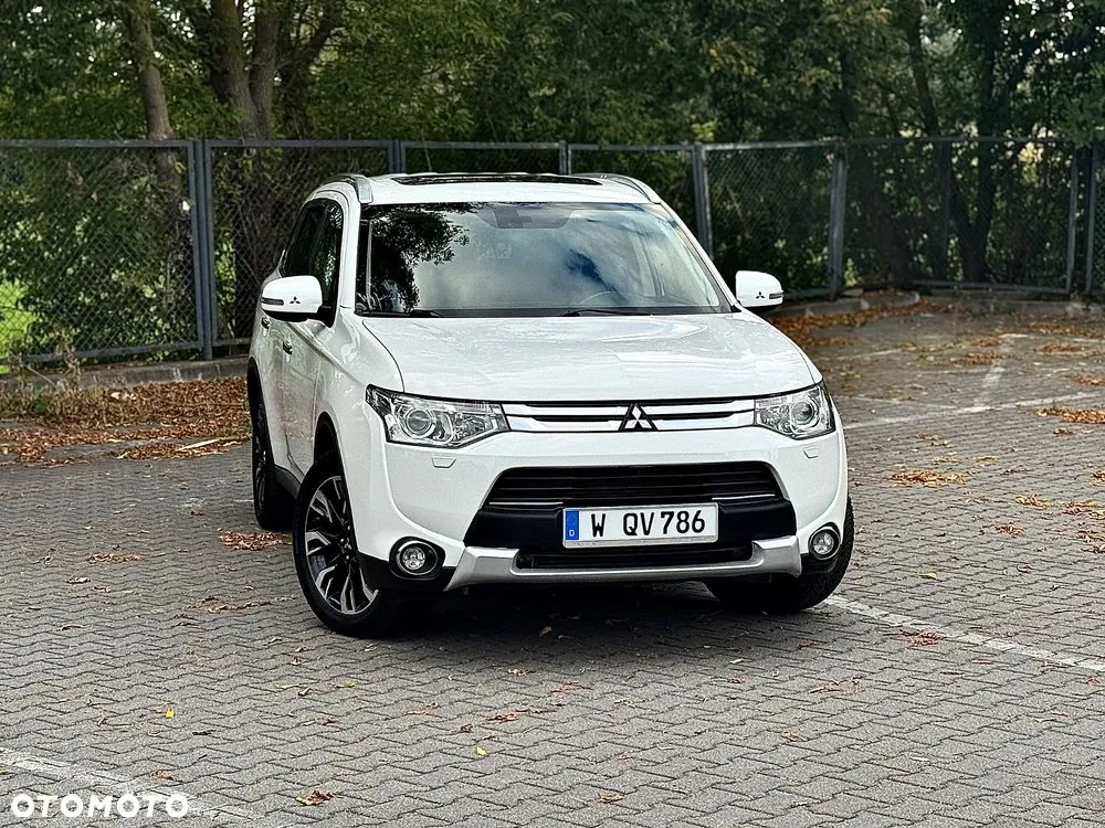 Mitsubishi Outlander 2014 photo 2