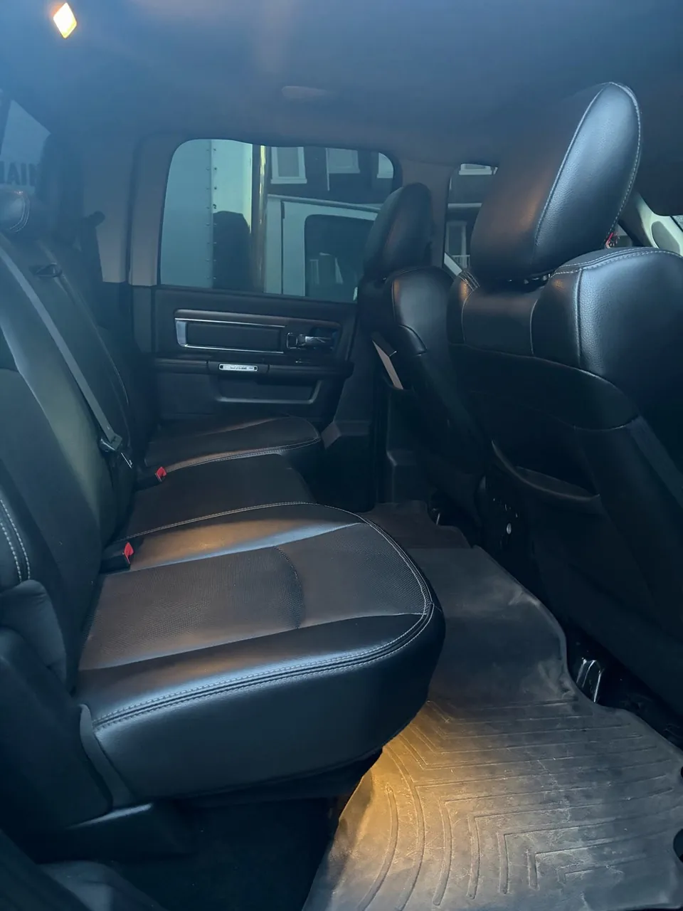 Ram 3500 2014 photo 2
