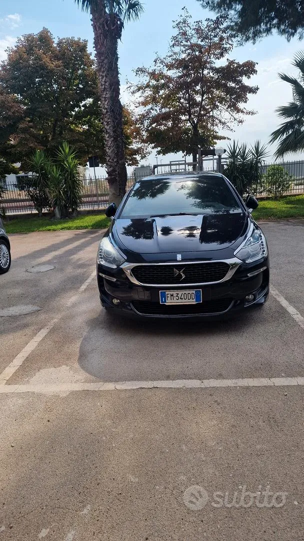 DS Automobiles Ds 5
