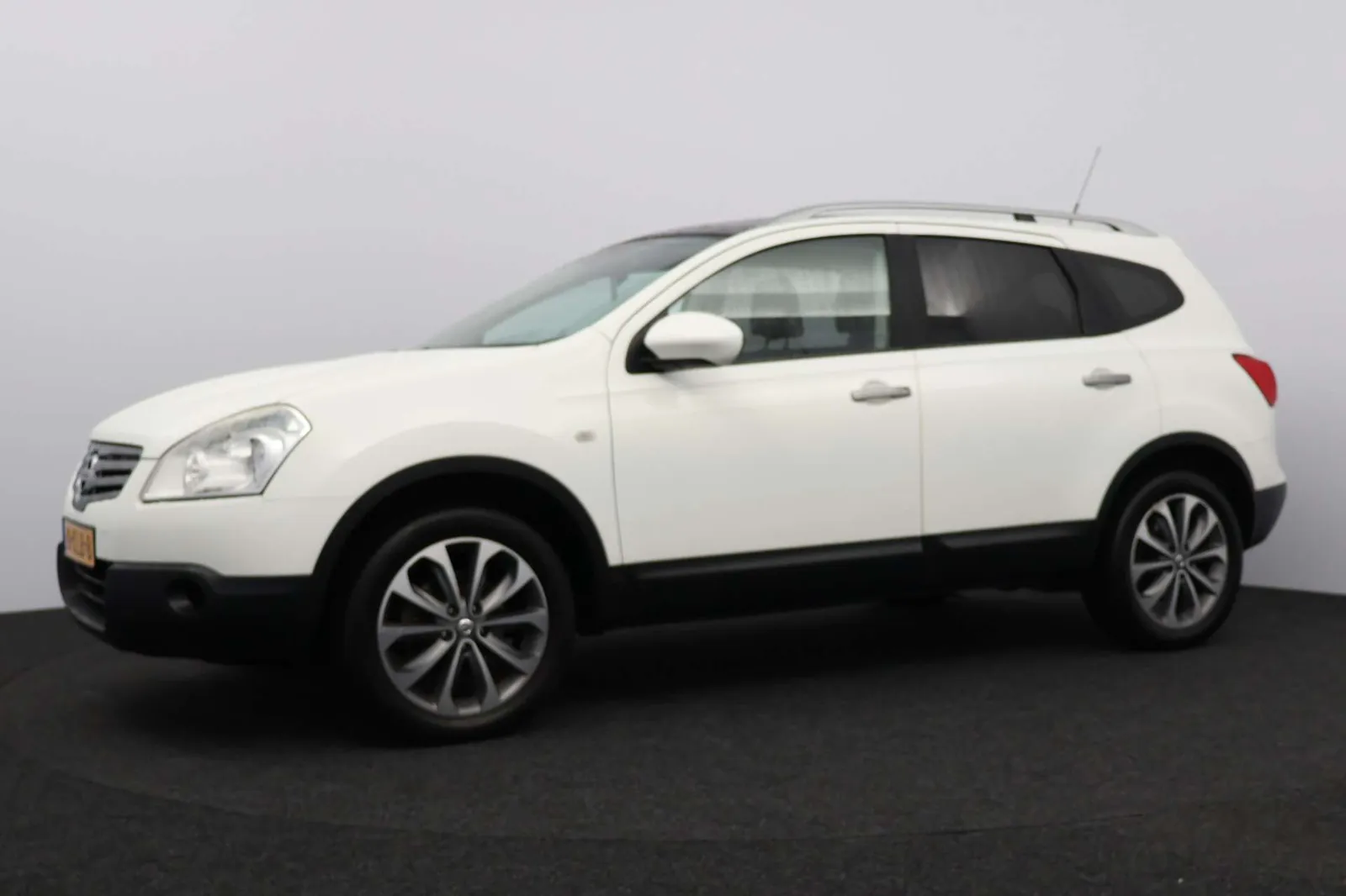 Nissan Qashqai 2010 photo 3