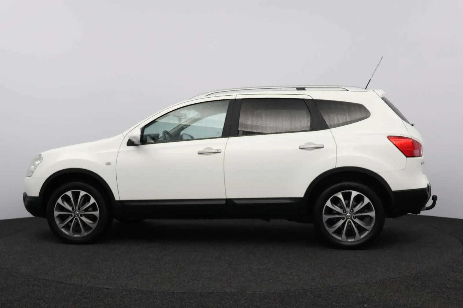 Nissan Qashqai 2010 photo 4