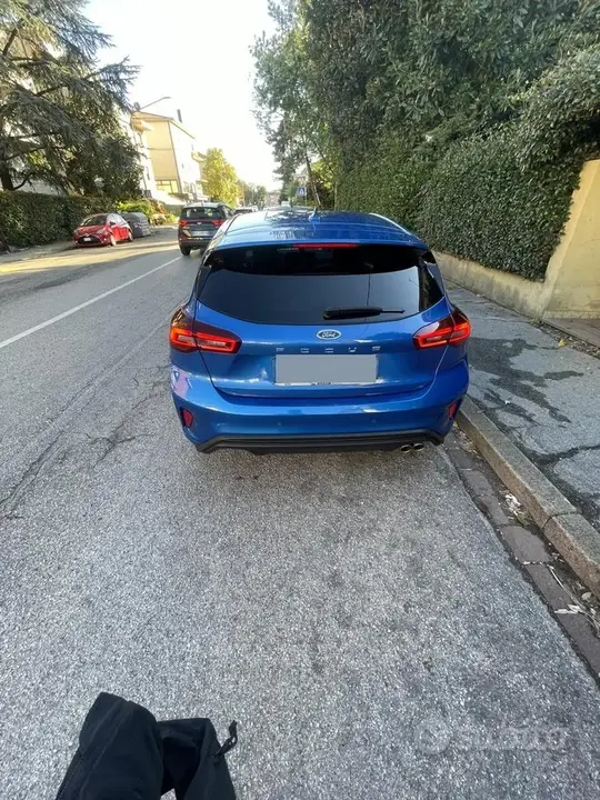Ford Focus 2023 photo 3