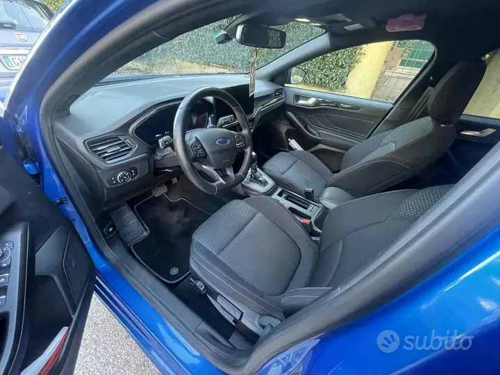 Ford Focus 2023 photo 4