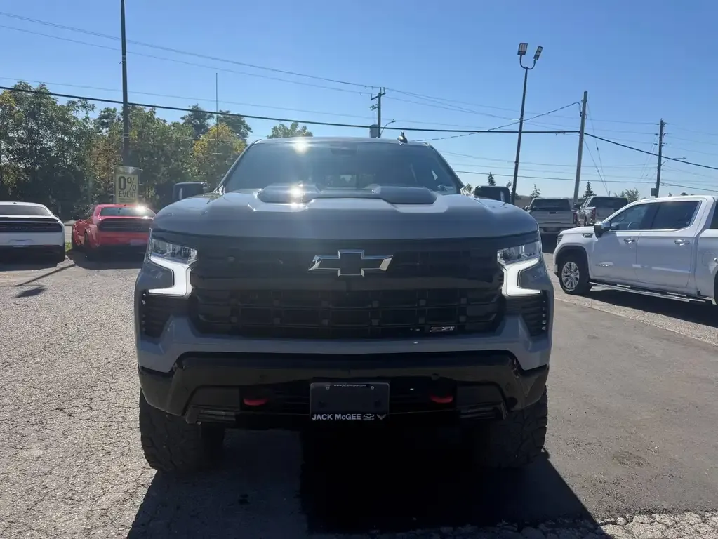Chevrolet Silverado 1500 2024 photo 3