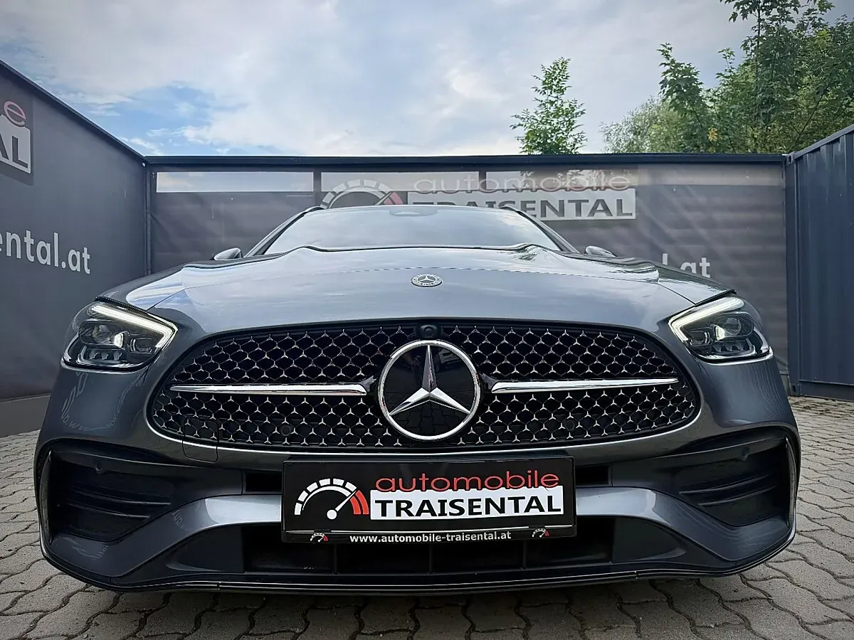 Mercedes-Benz C-Class 2023 photo 2