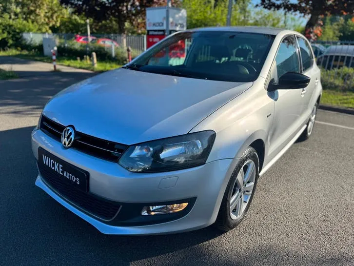 Volkswagen Polo 2013 photo 2