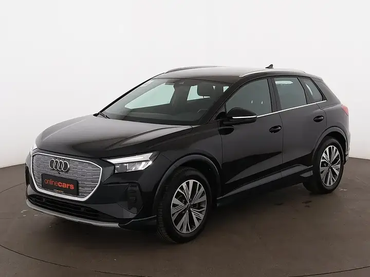Audi Q4 2024 photo 2
