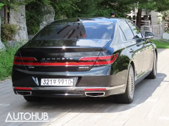 Genesis G90 2019 photo 3