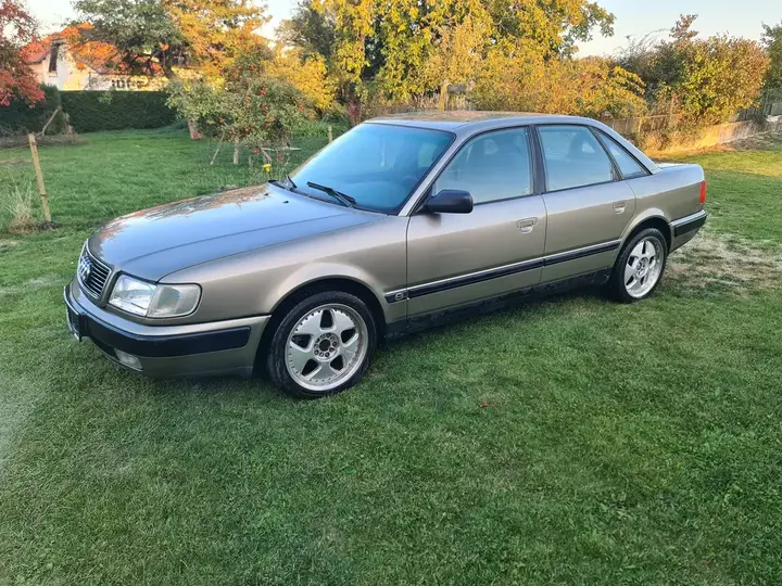 Audi 100 1991 photo 2