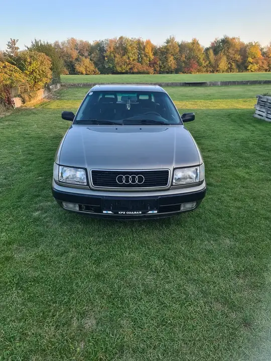 Audi 100