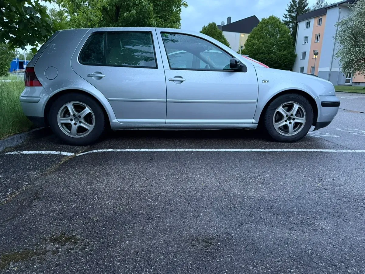 Volkswagen Golf 2001 photo 3