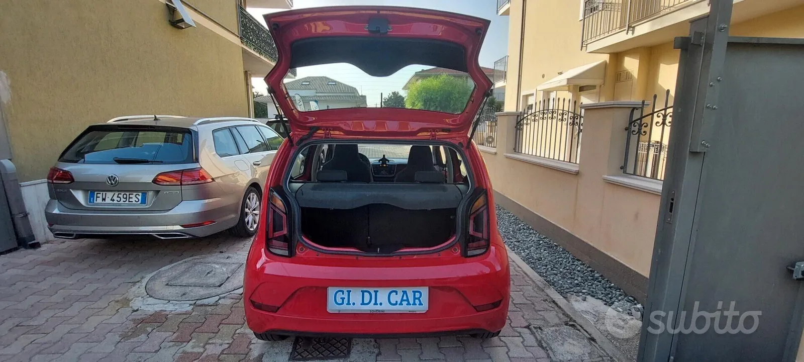 Volkswagen Up 2018 photo 2