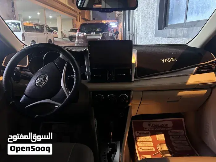 Toyota Yaris 2014 photo 2