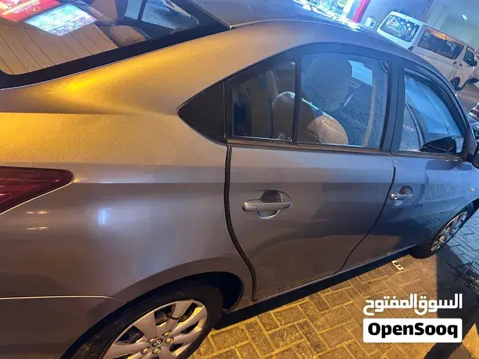 Toyota Yaris 2014 photo 4
