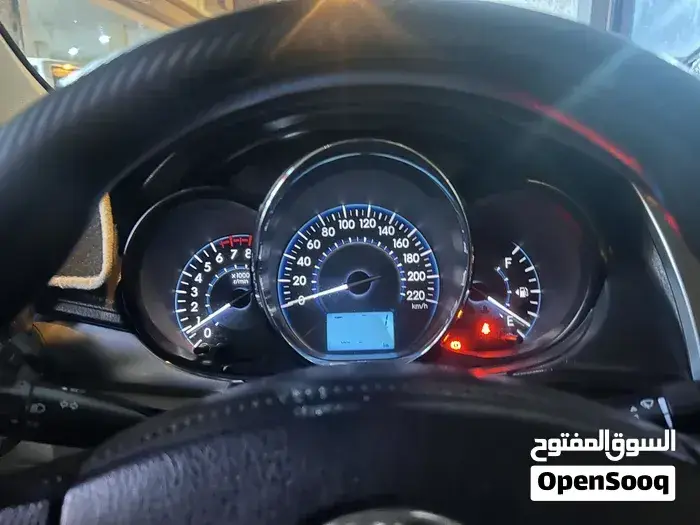 Toyota Yaris 2014 photo 3