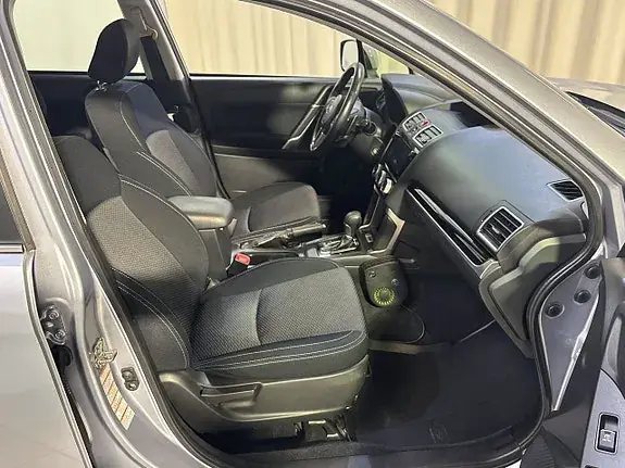 Subaru Forester 2016 photo 3