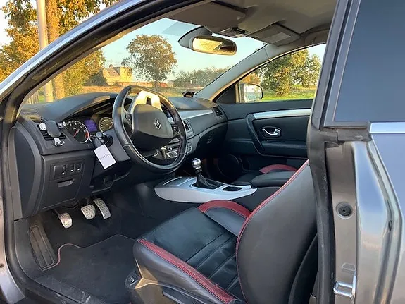 Renault Laguna 2009 photo 3