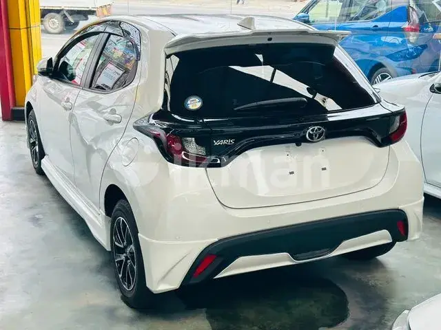 Toyota Yaris 2014 photo 4