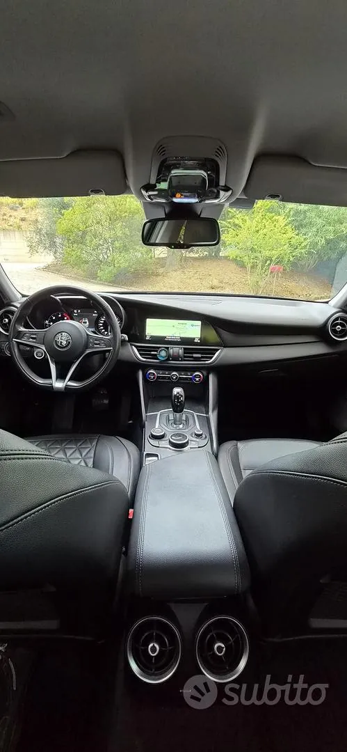 Alfa Romeo Giulia 2018 photo 4