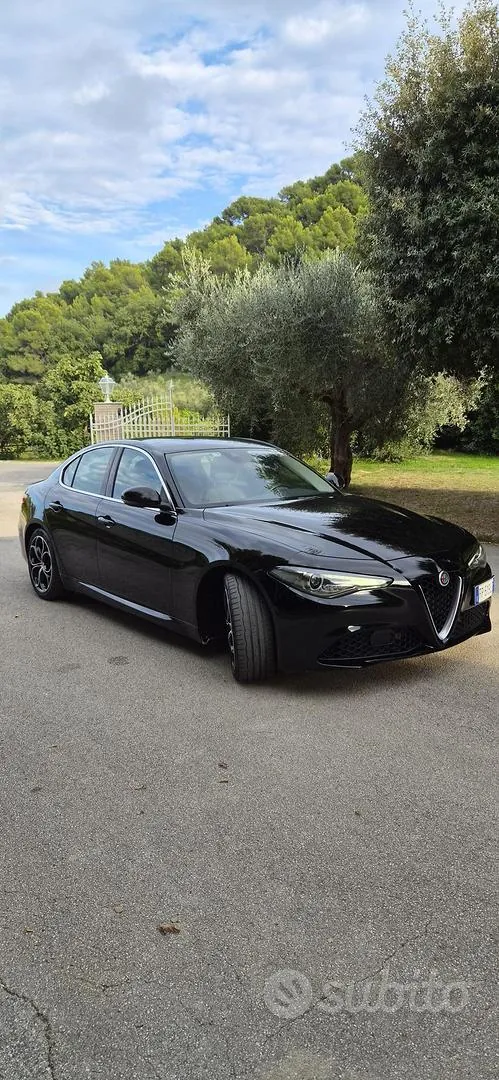 Alfa Romeo Giulia 2018 photo 2