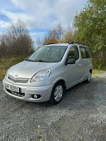 Toyota Yaris Verso 2005 photo 3