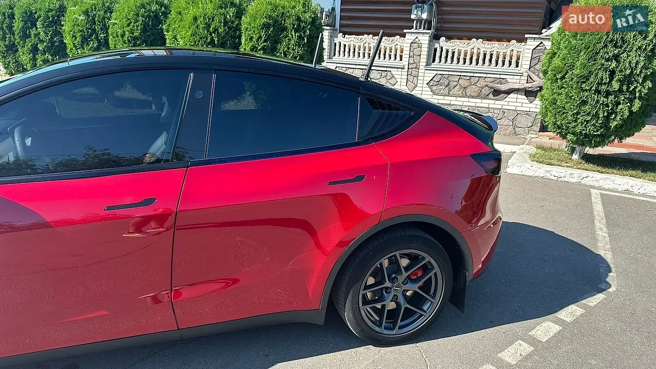 Tesla Model Y 2023 photo 5