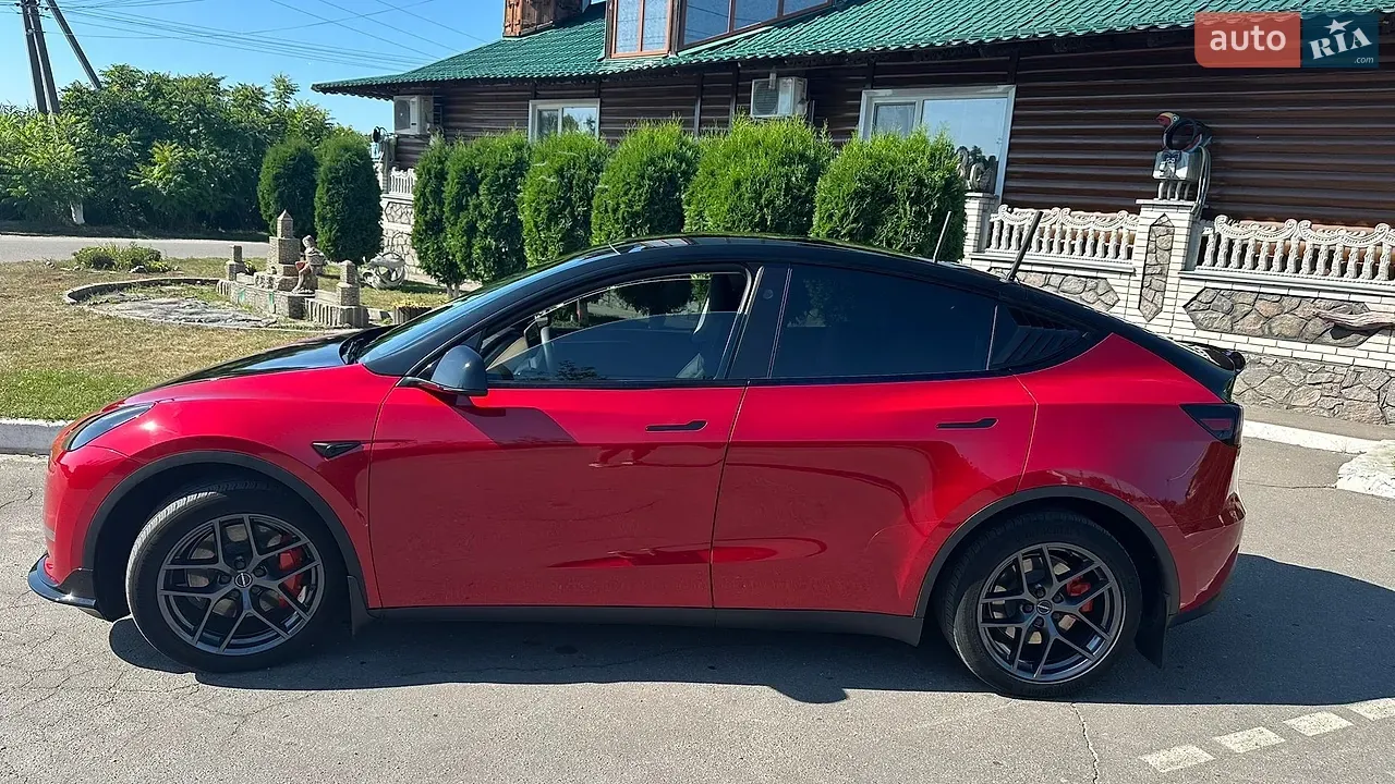 Tesla Model Y 2023 photo 3