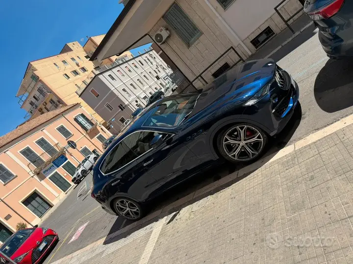 Maserati Levante 2022 photo 2