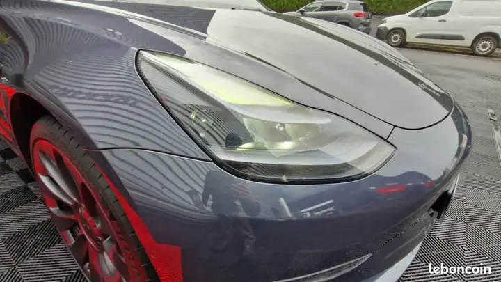 Tesla Model 3 2022 photo 4