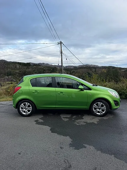 Opel Corsa 2013 photo 3