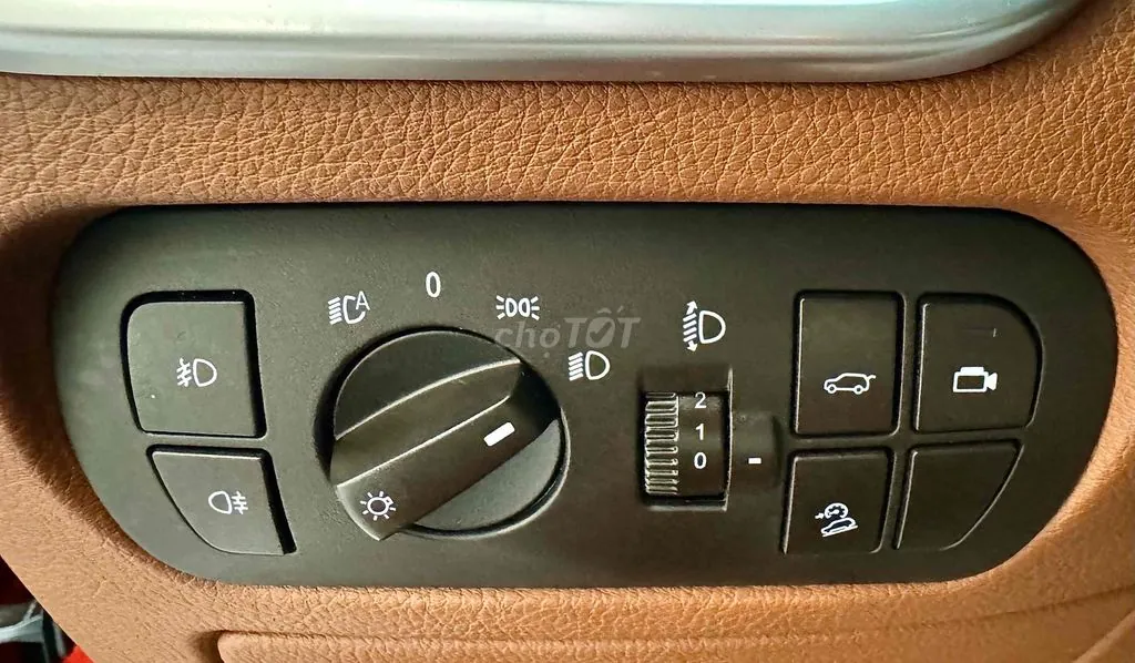 Vinfast Lux Sa2.0 2022 photo 5