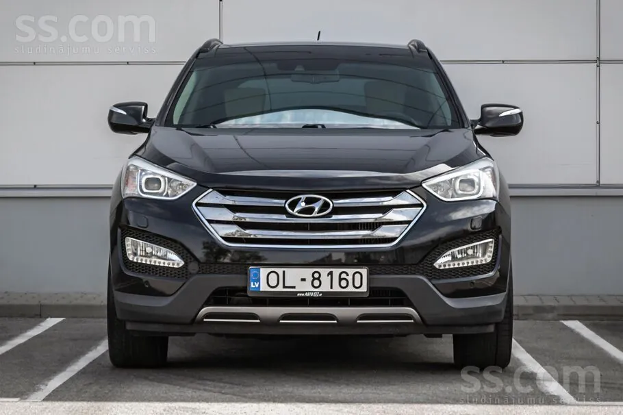 Hyundai Santa Fe 2013 photo 2