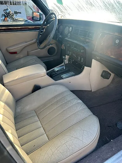 Jaguar Xj6 1985 photo 5