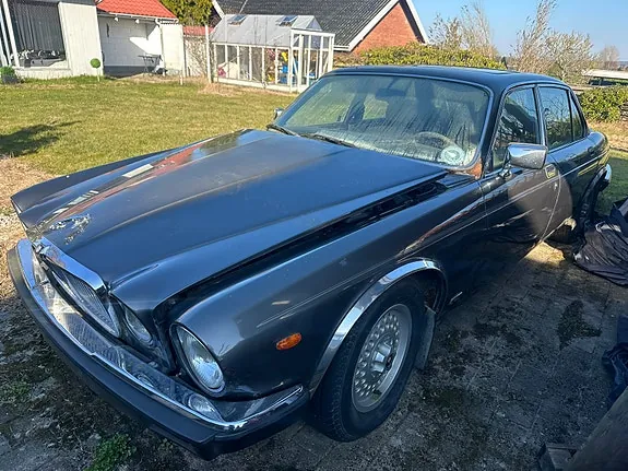 Jaguar Xj6 1985 photo 2