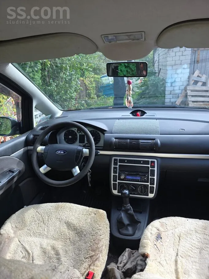 Ford Galaxy 2002 photo 4