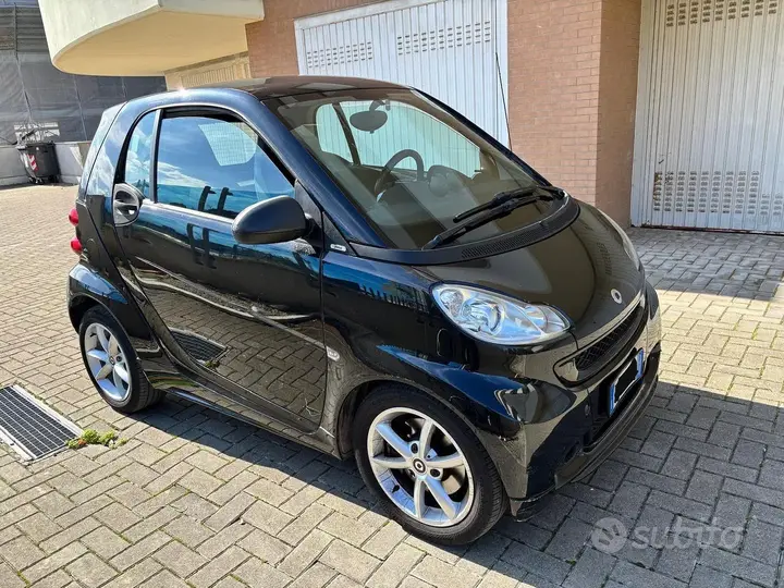 Smart Fortwo 2012 photo 3