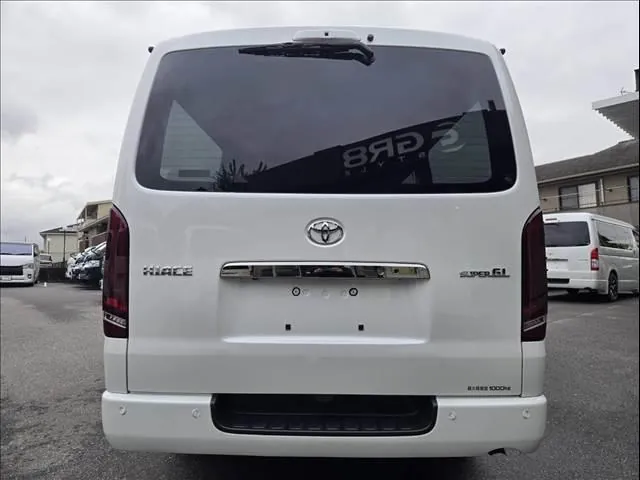 Toyota Hiace Gl 2026 photo 3