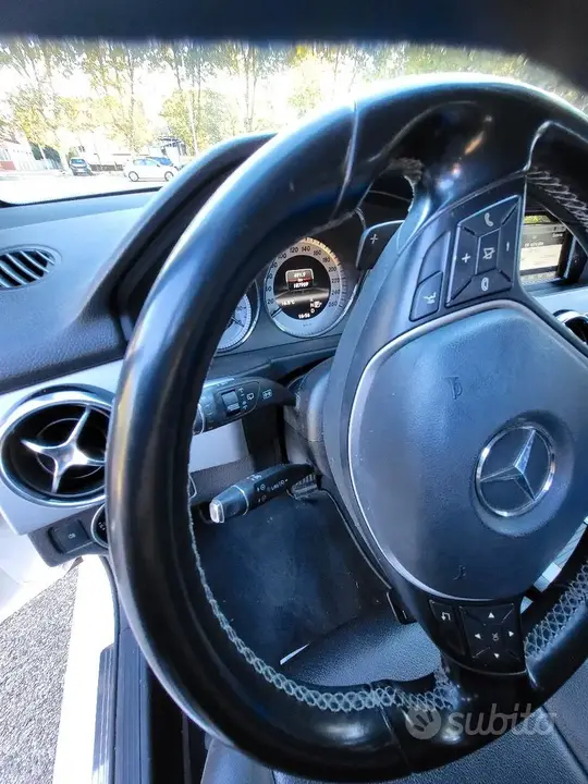 Mercedes-Benz Glk 2012 photo 3