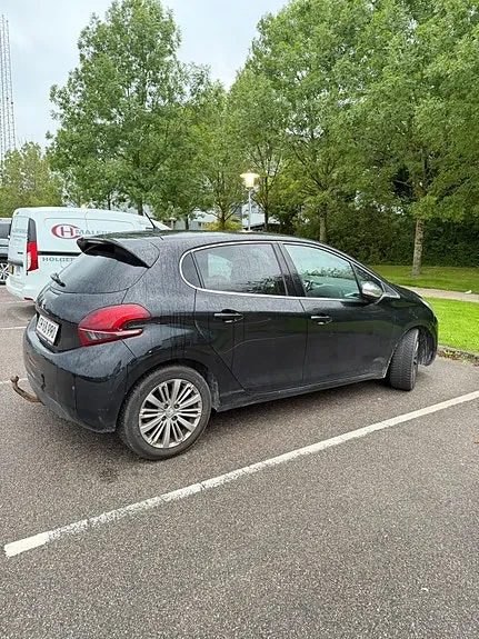 Peugeot 208 2016 photo 5