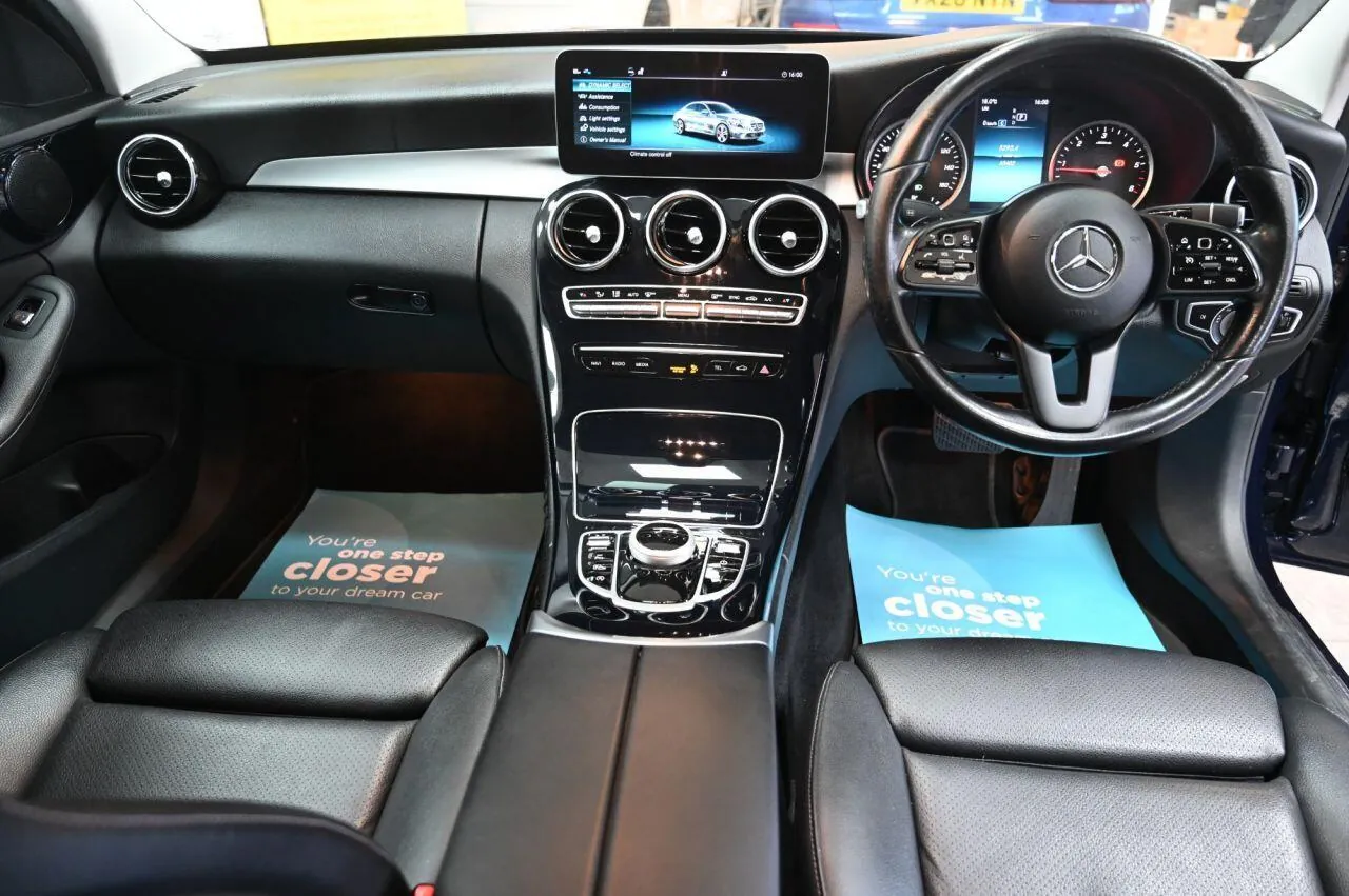 Mercedes-Benz C-Class 2021 photo 3