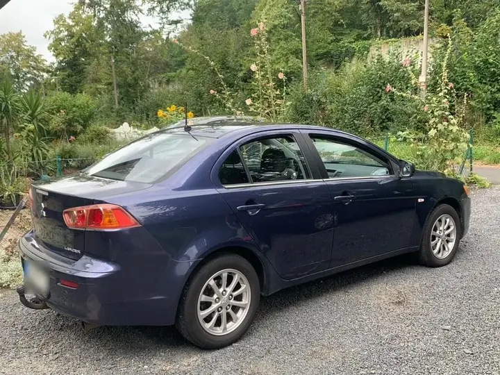 Mitsubishi Lancer