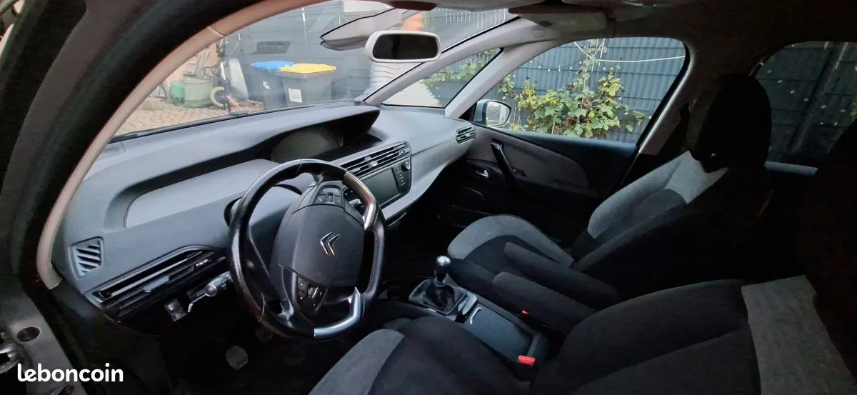 Citroen C4 Picasso 2016 photo 3