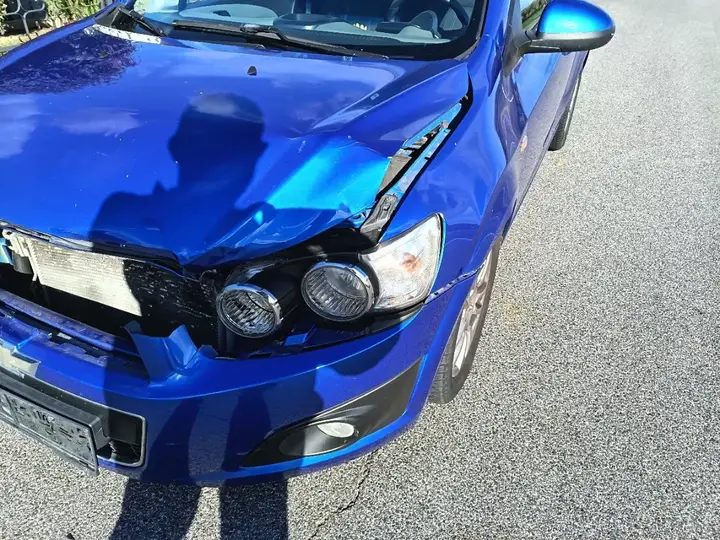 Chevrolet Aveo 2011 photo 2