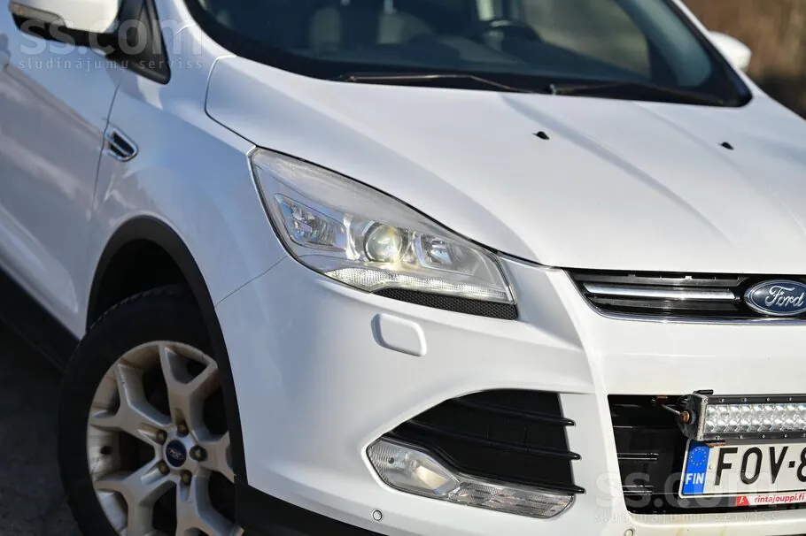 Ford Kuga 2014 photo 2