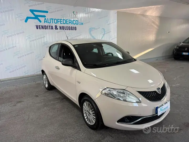 Lancia Ypsilon 2018 photo 3