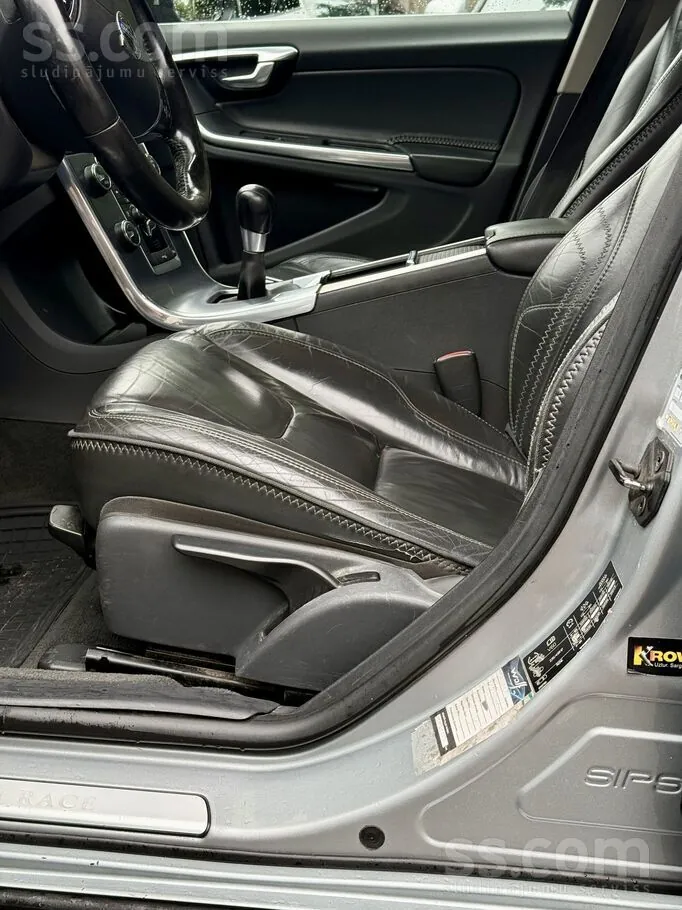 Volvo V60 2012 photo 5