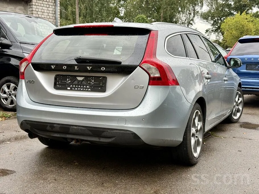 Volvo V60 2012 photo 4