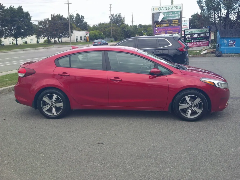 Kia Forte 2018 photo 4