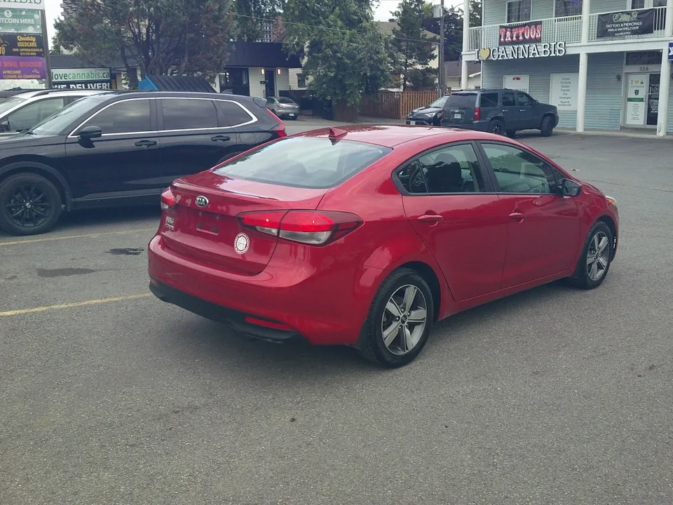 Kia Forte 2018 photo 5